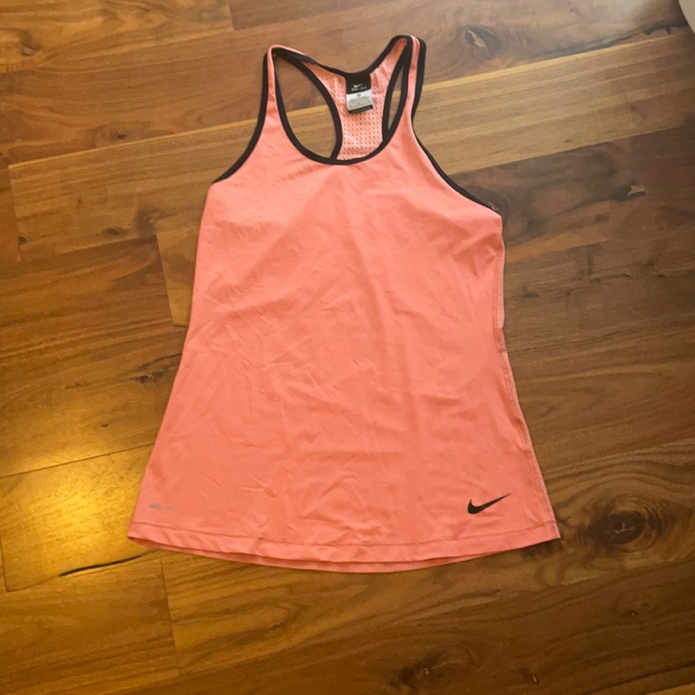 Nike workout tee